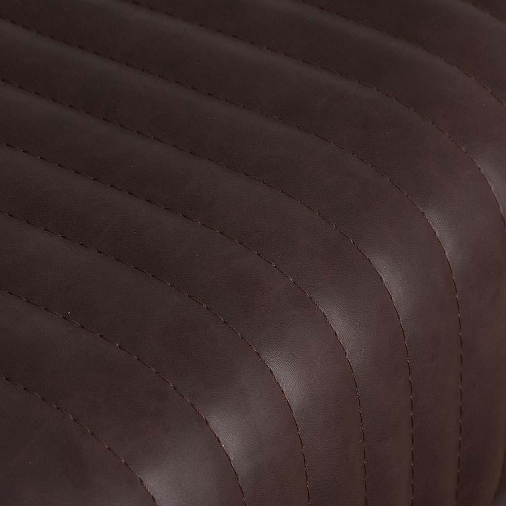 10301.01.M Joker Merlot_Barbers Chair_018